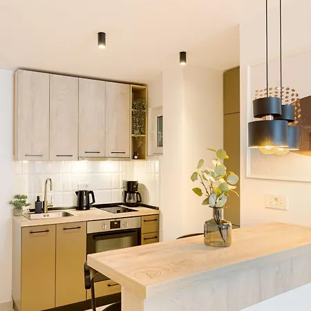 Live The - Modern Next To The Athenaeum 公寓 *