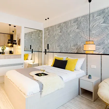 Live The - Modern Next To The Athenaeum * 布加勒斯特