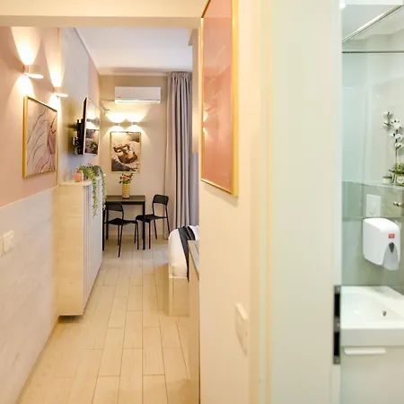 公寓 Live The - Modern Next To The Athenaeum 布加勒斯特